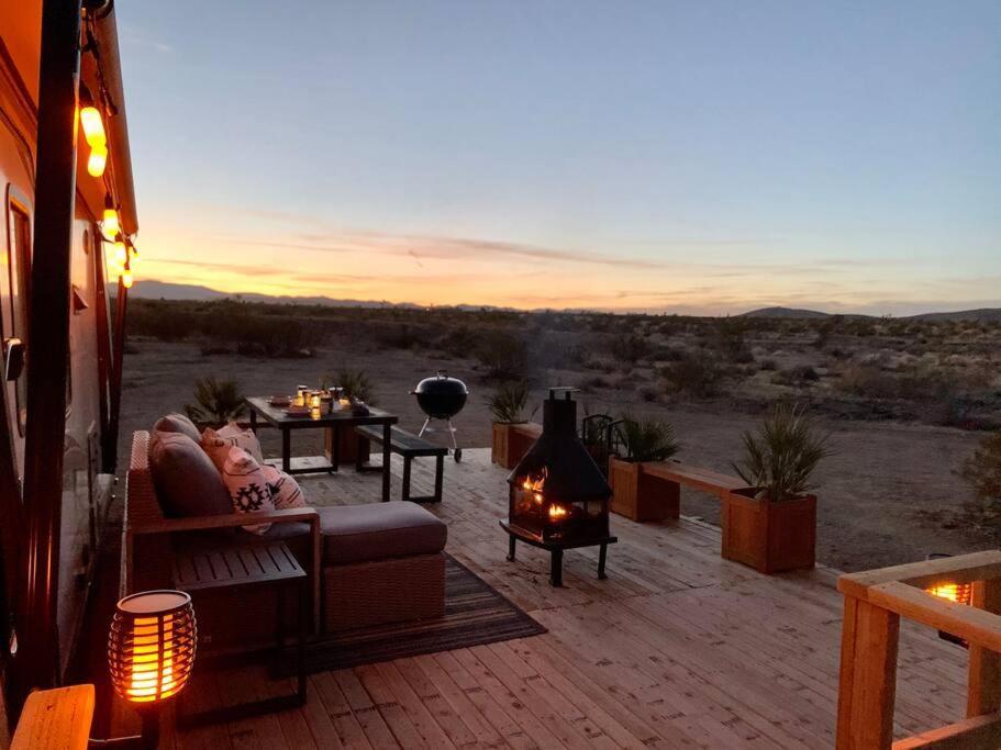 Jthavn Joshua Tree Desert Rv Stargazing Exterior photo